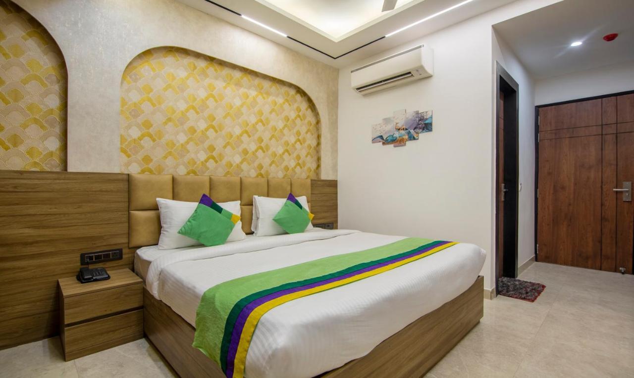 Treebo The Armani Near Igi Airport Hotel New Delhi Exterior photo